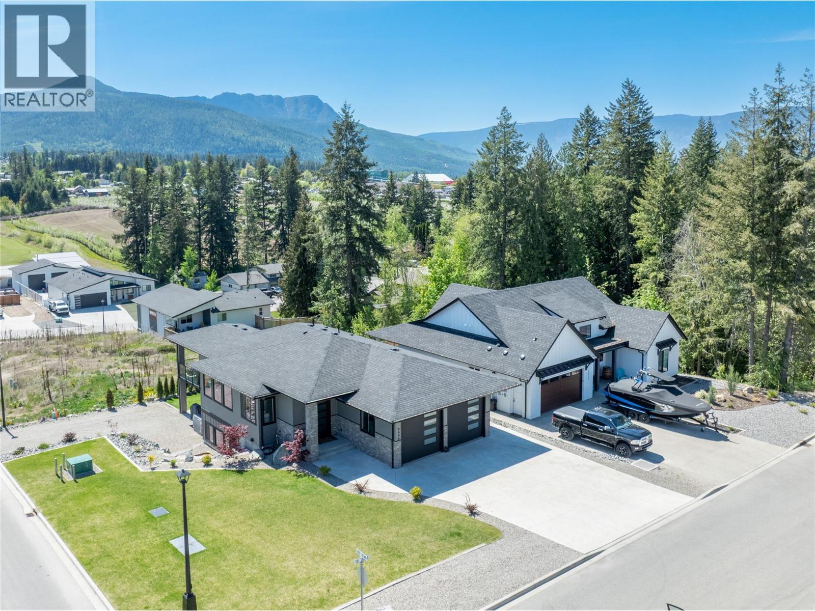  3456 18 Avenue Northeast, Salmon Arm