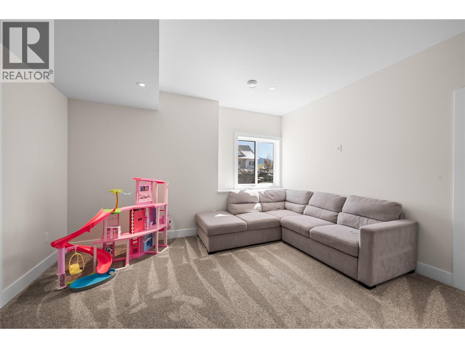  3456 18 Avenue Northeast, Salmon Arm