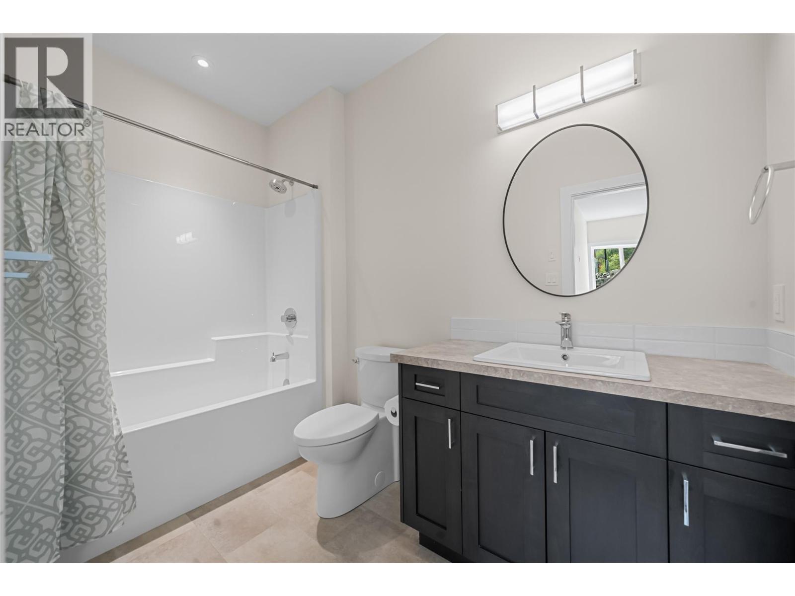 3456 18 Avenue NE - 40