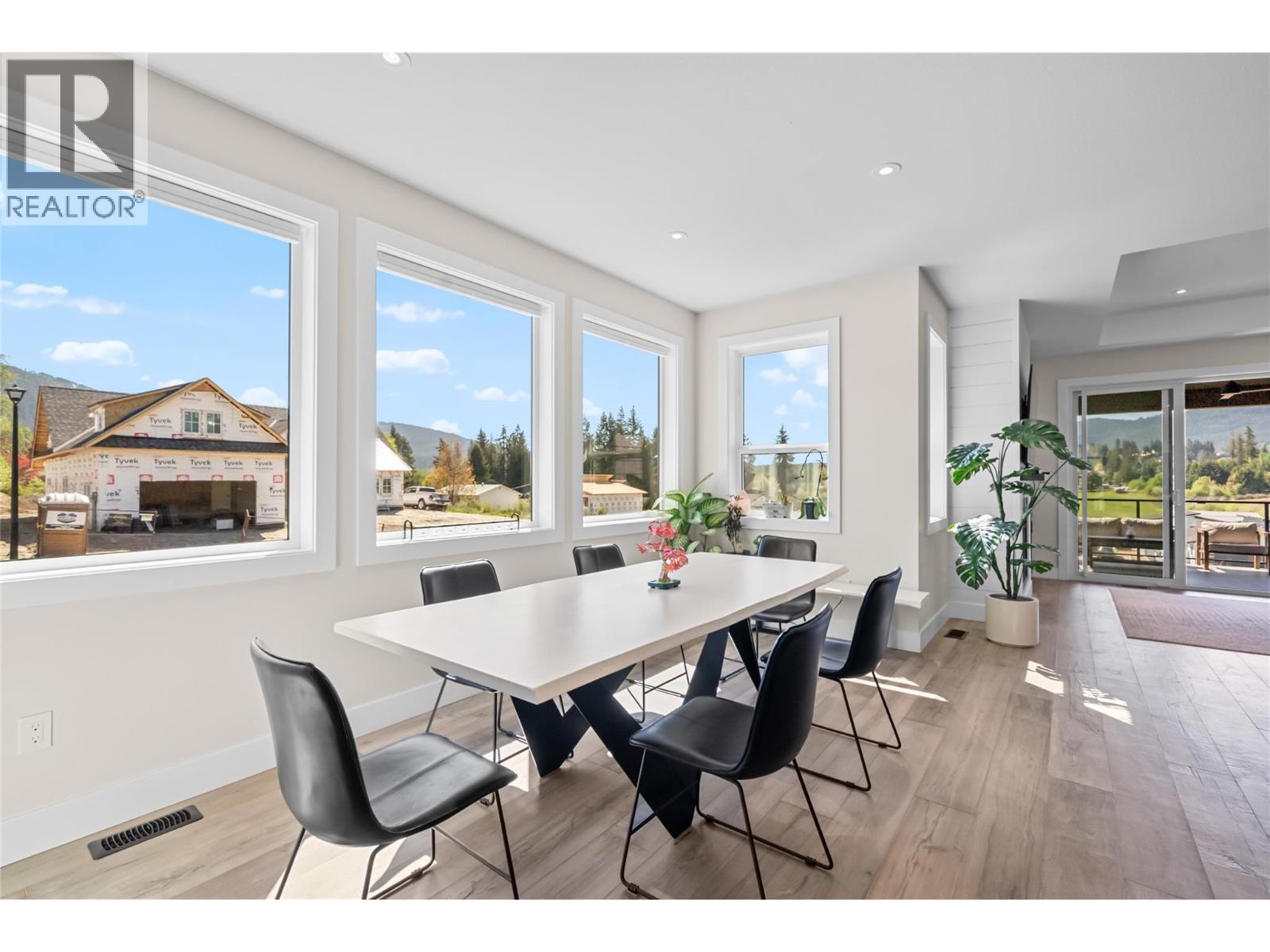  3456 18 Avenue Northeast, Salmon Arm