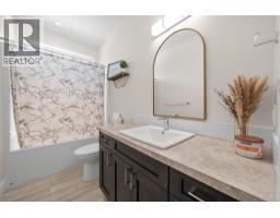 3456 18 Avenue Ne, Salmon Arm, BC V1E1M9 Photo 34
