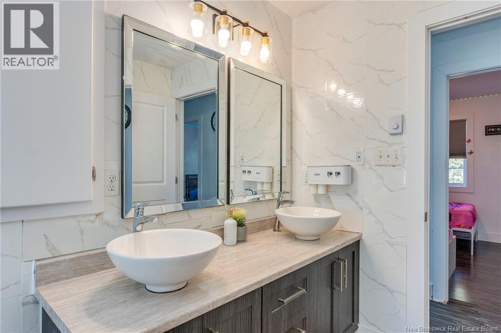 245 Brian Road - 33