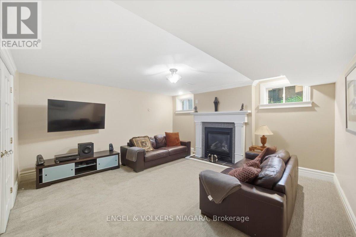 14650 NIAGARA PARKWAY - 23