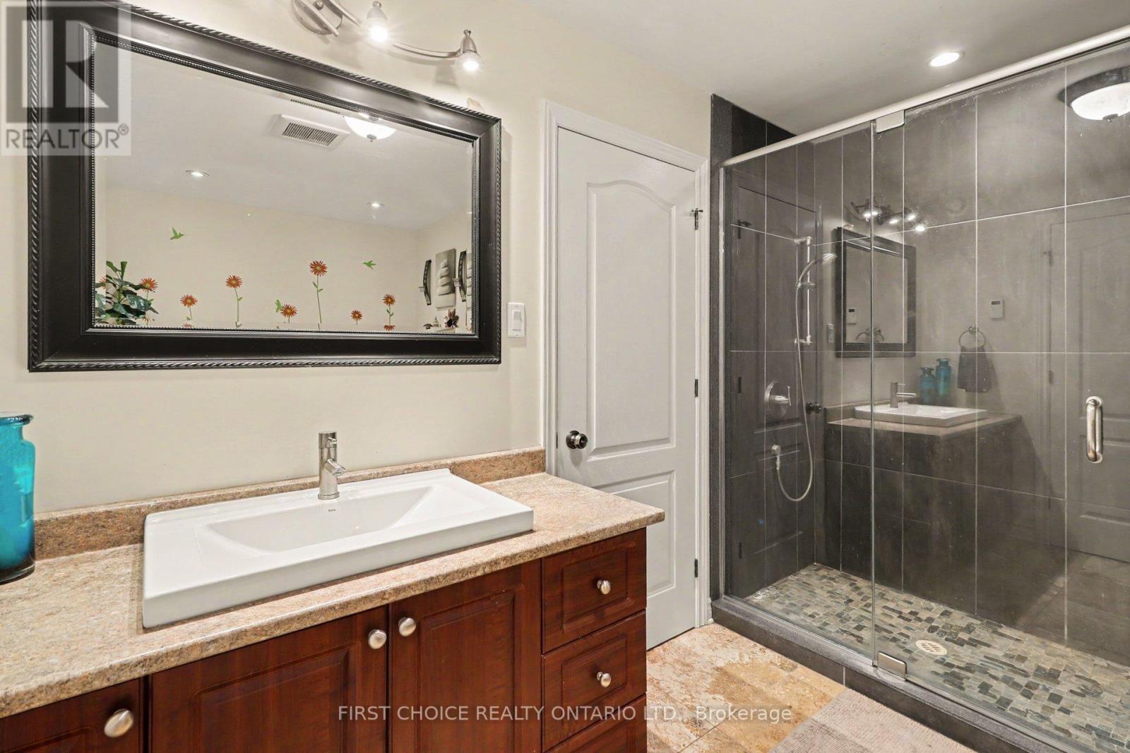 200 HUGHSON PLACE - 16