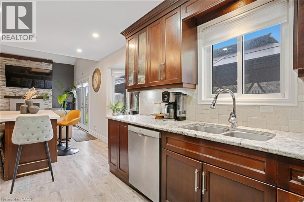 26 TELFER Court, Cambridge, Ontario, N1T1G3 — Photo 16
