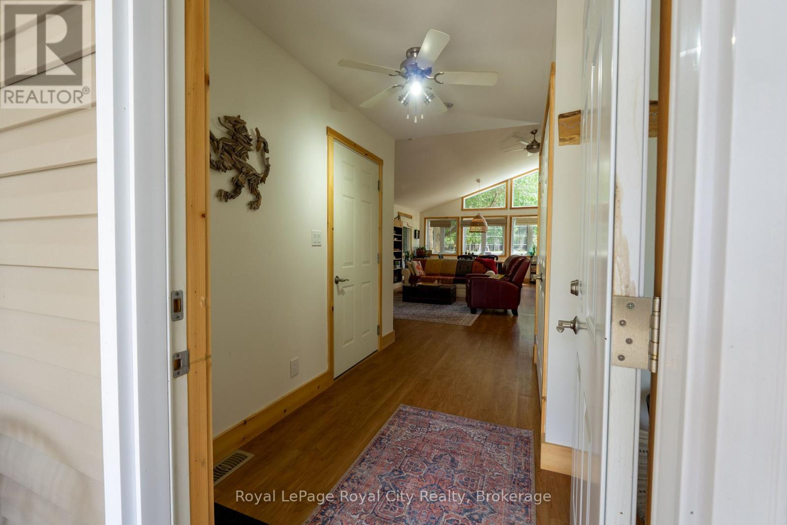 48 HEAD STREET - 19