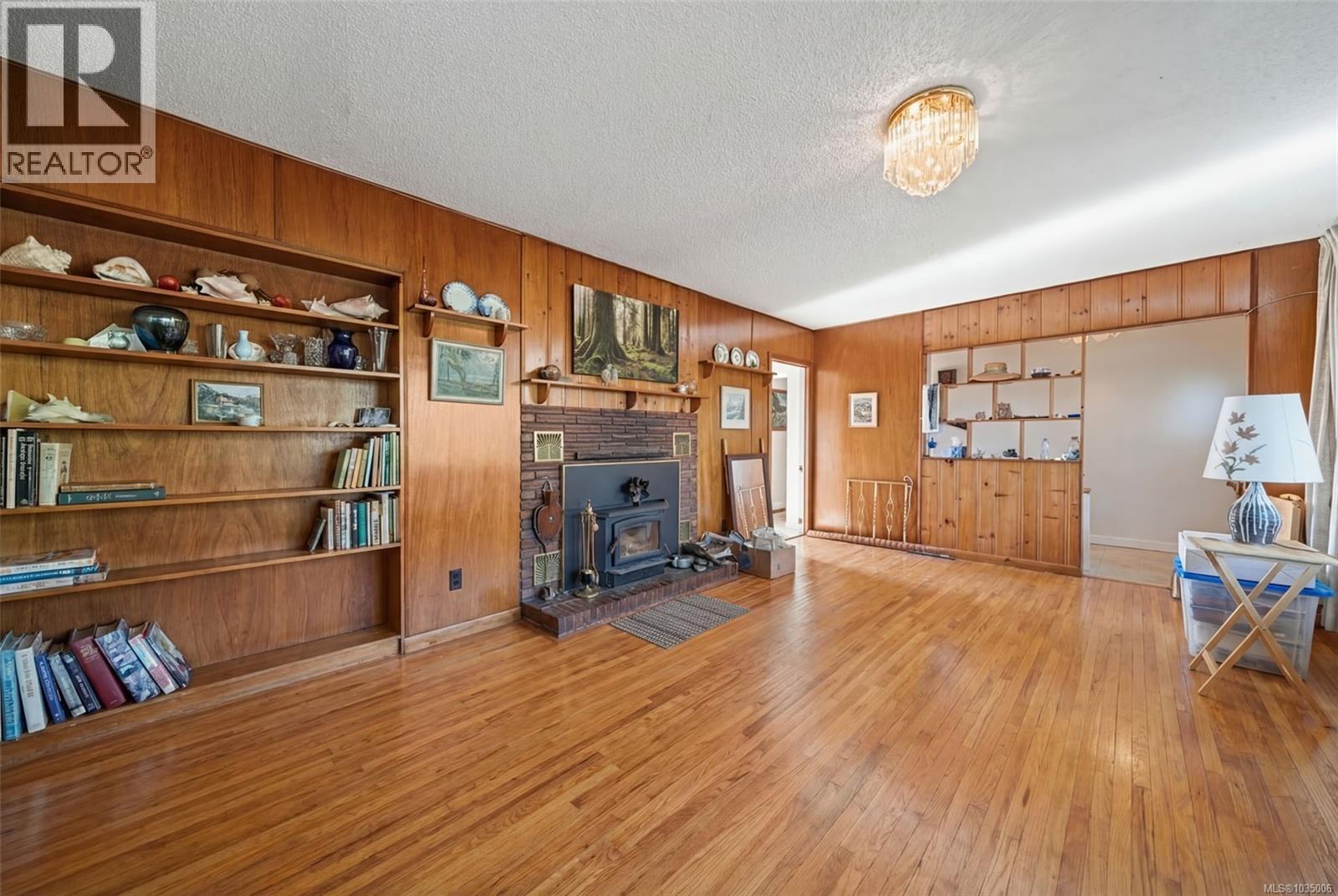  227 Suzanne Place, View Royal