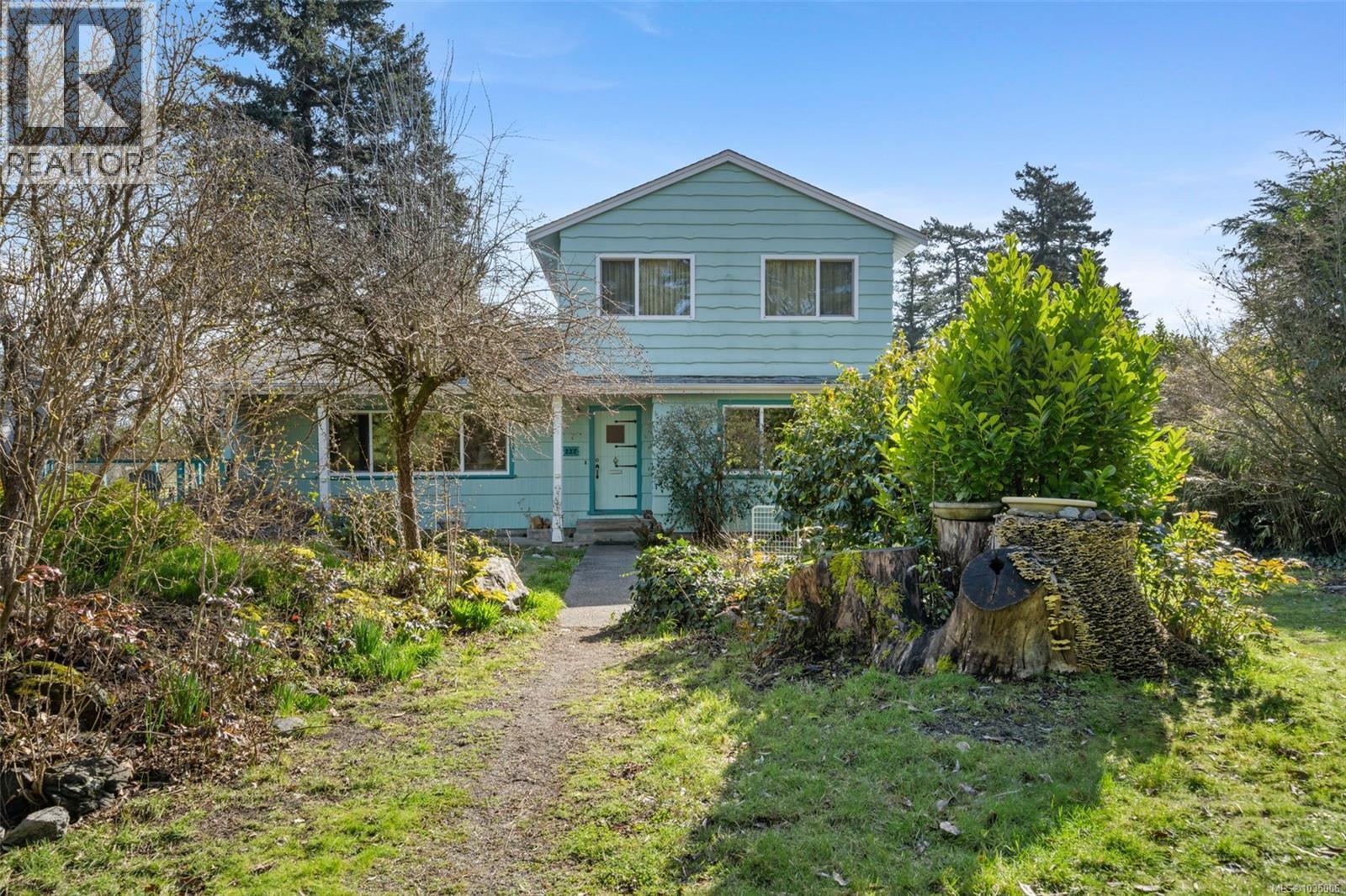 227 Suzanne Pl - 9