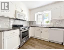 Ensuite (# pieces 2-6) - 96 Nassau St., Charlottetown, PE C1A7W1 Photo 10
