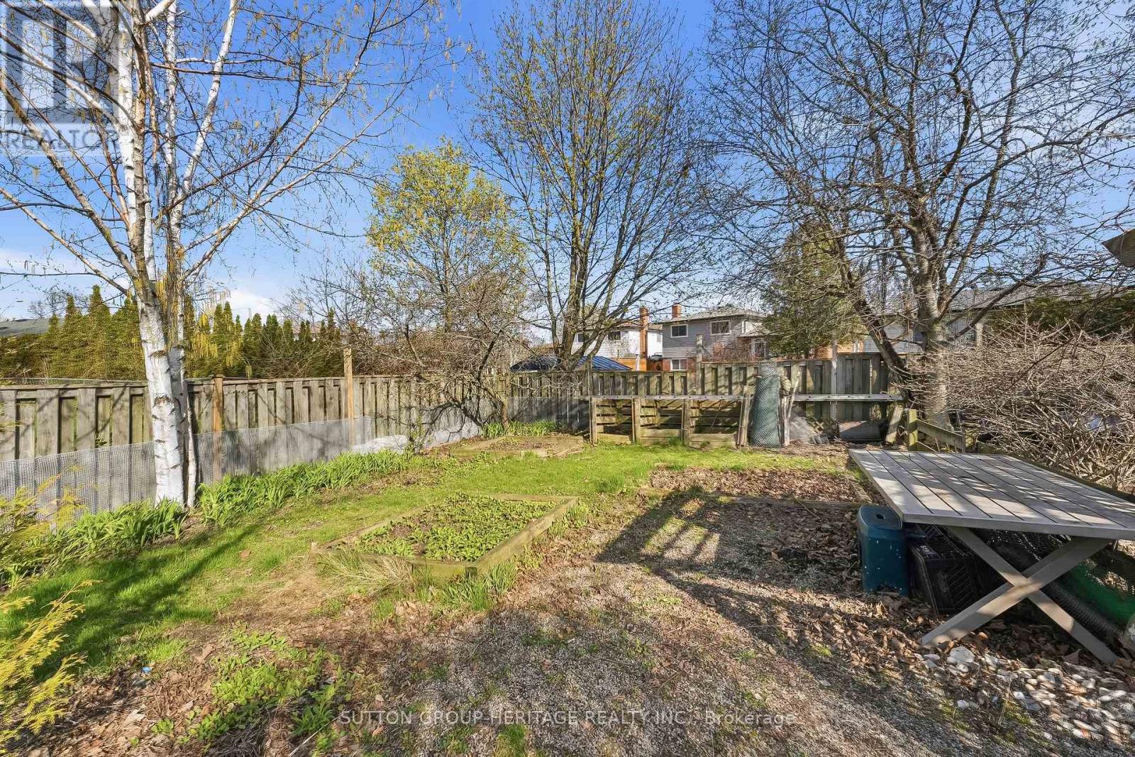 35 ALBERY CRESCENT - 41