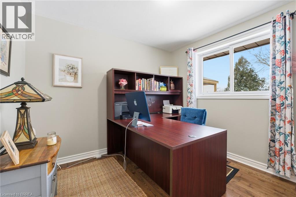 270 TALBOT Street - 18