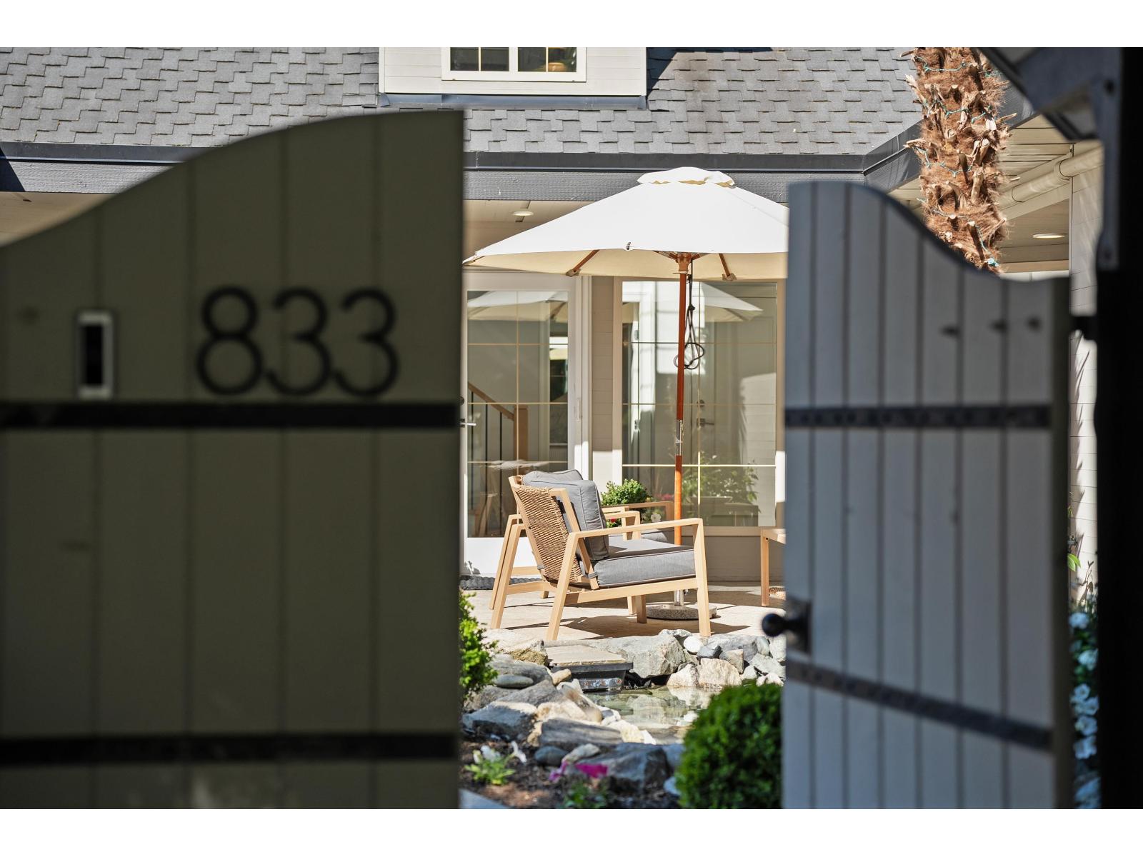 House in Surrey - Image 39