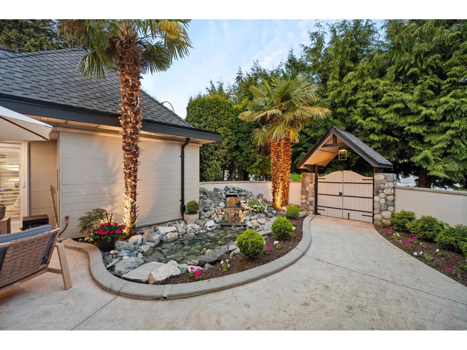 House in Surrey - Image 40