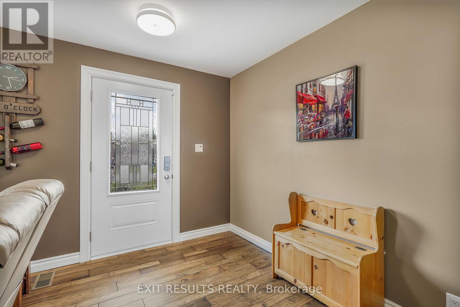 20 MANITOU STREET - 4