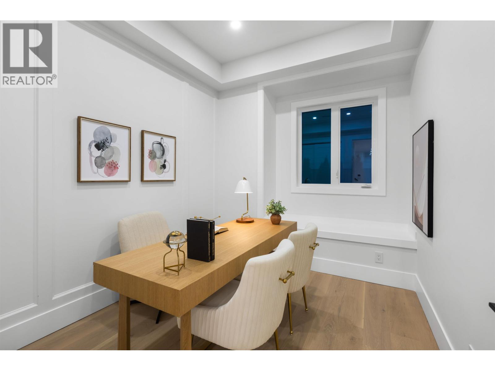 1 10 N HYTHE AVENUE, Burnaby