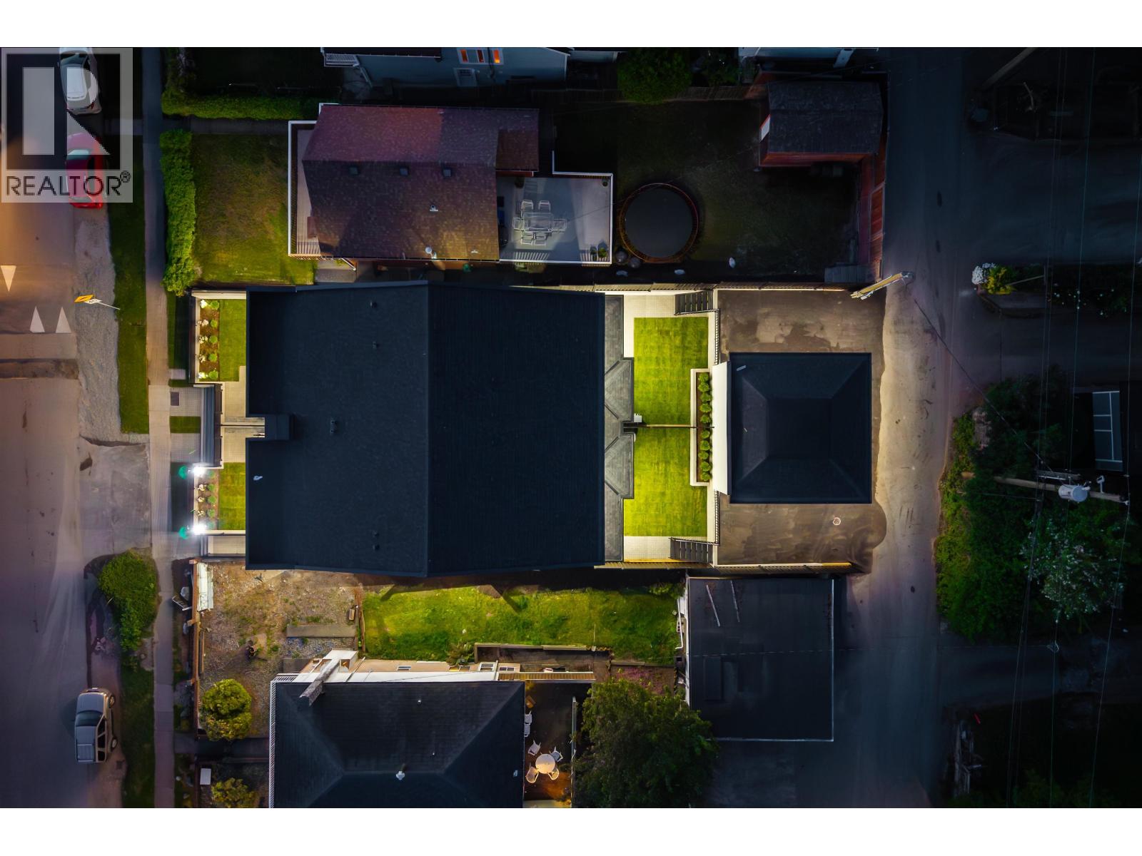1 10 N HYTHE AVENUE, Burnaby