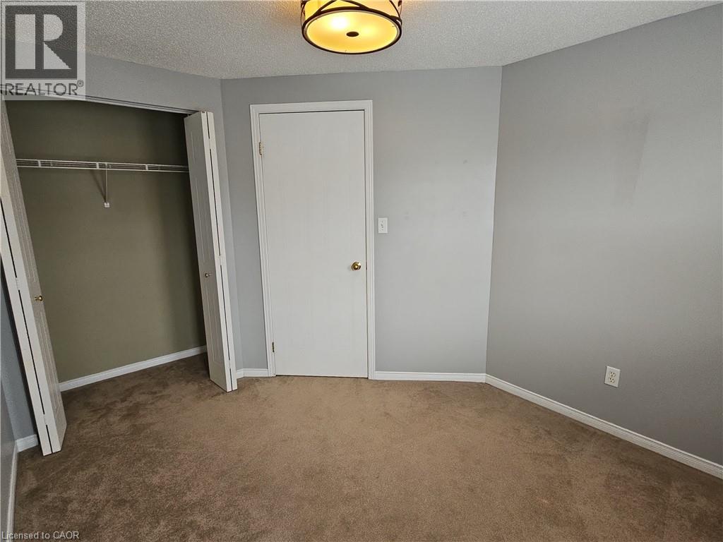 712 ANGLER Way, Waterloo, Ontario, N2K4L6 — Photo 19