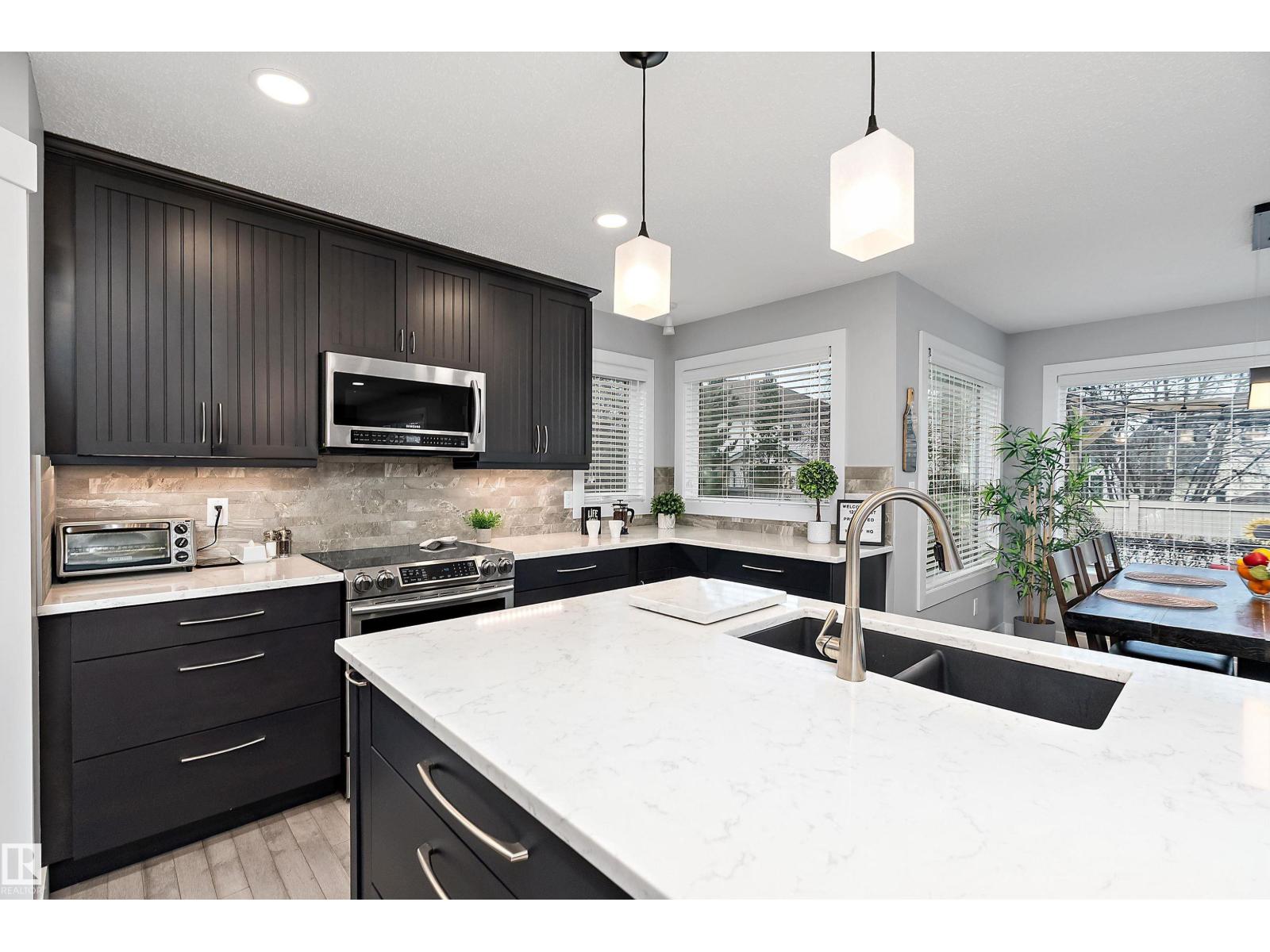 1223 117 ST NW, Edmonton