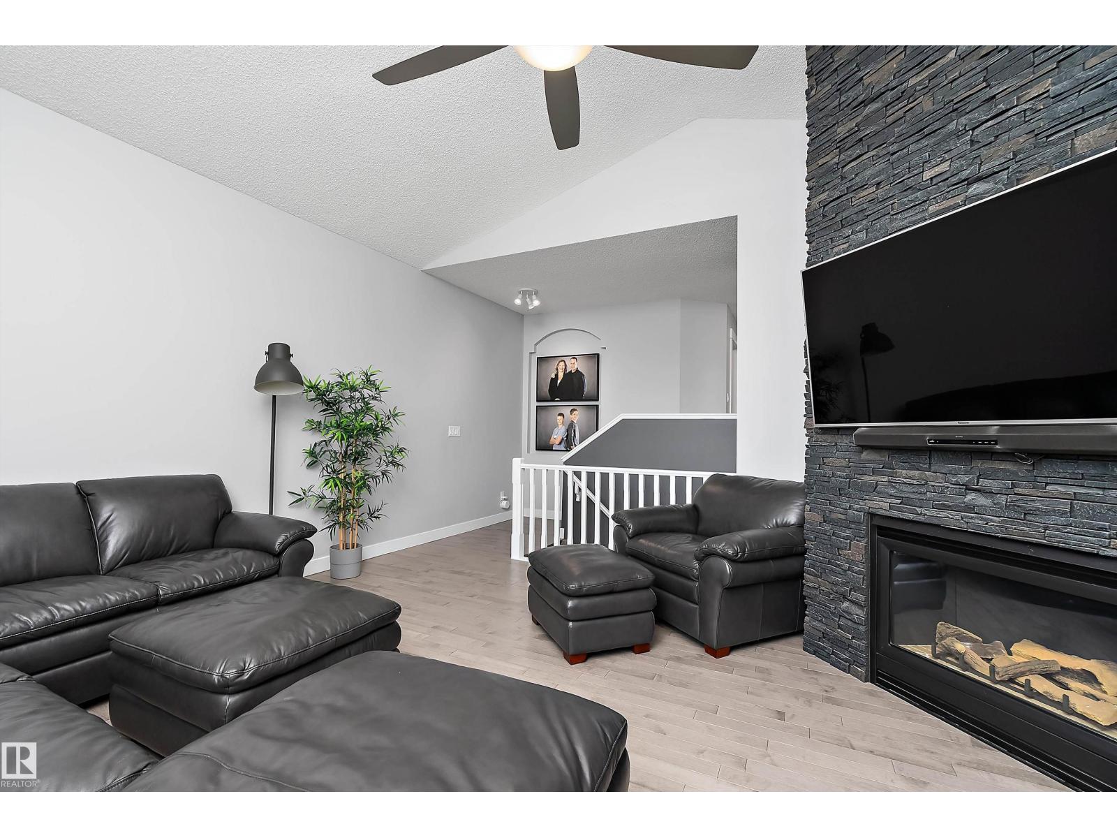 1223 117 ST NW, Edmonton