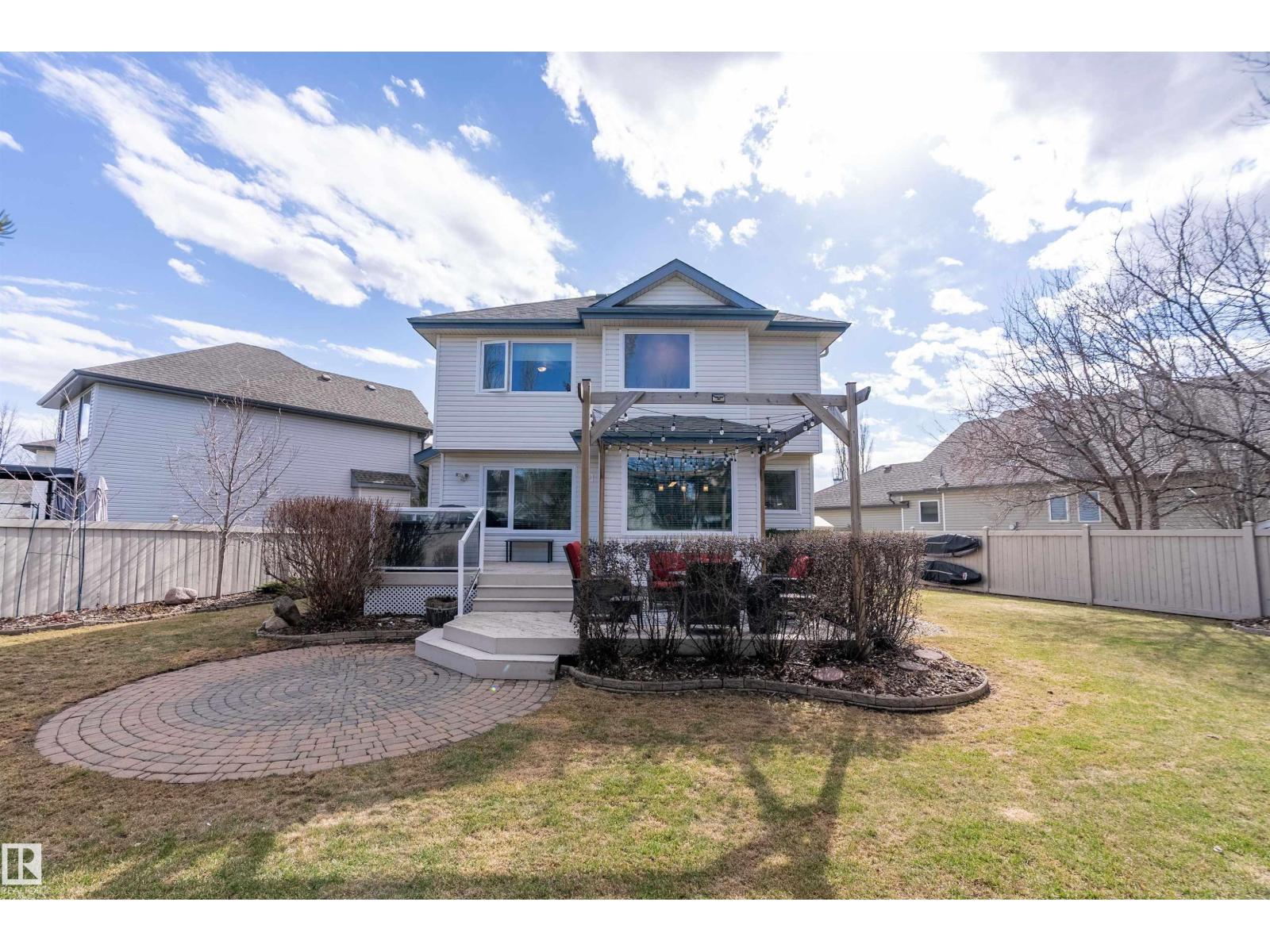 1223 117 ST NW, Edmonton
