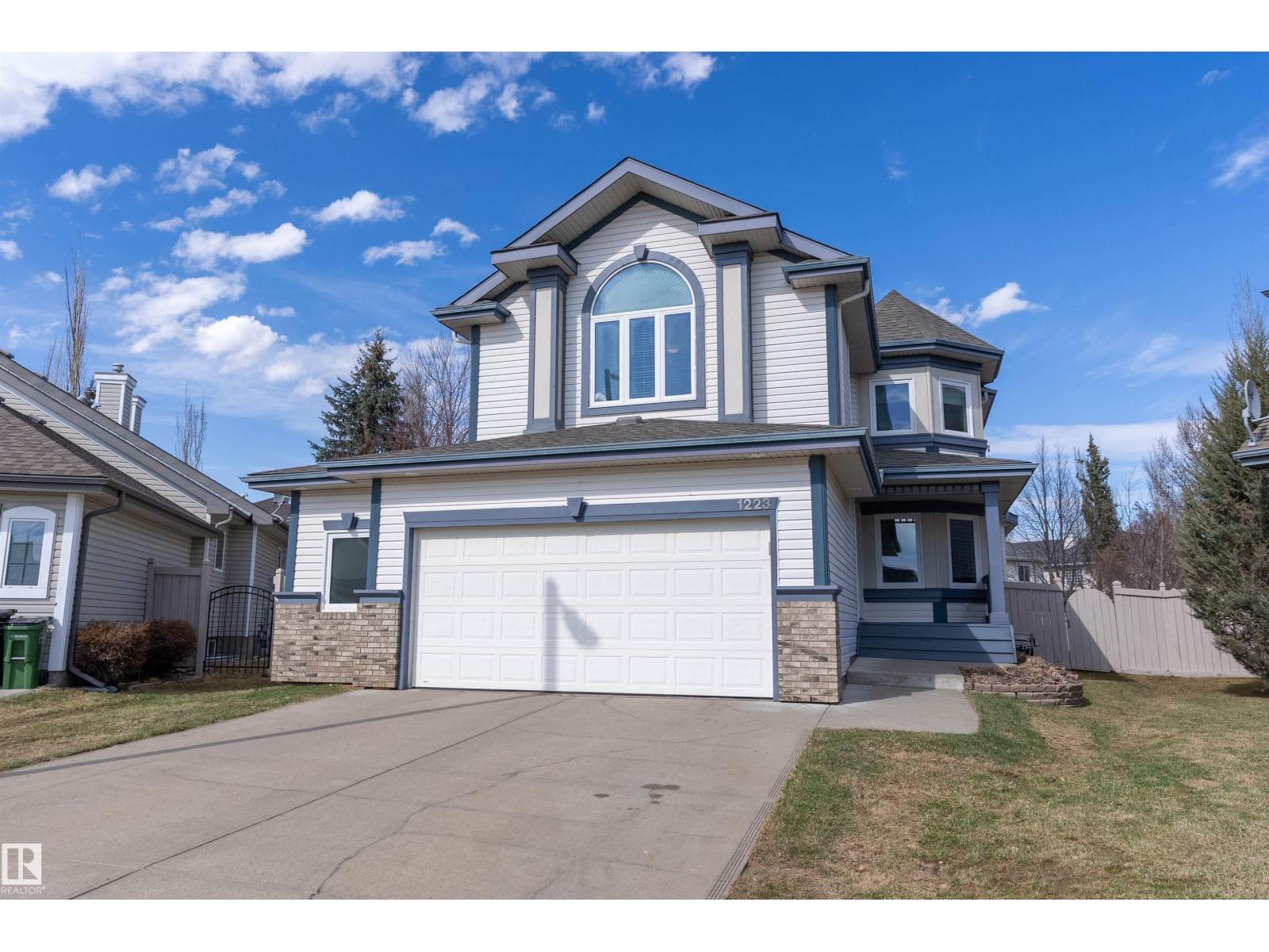 1223 117 ST NW, Edmonton