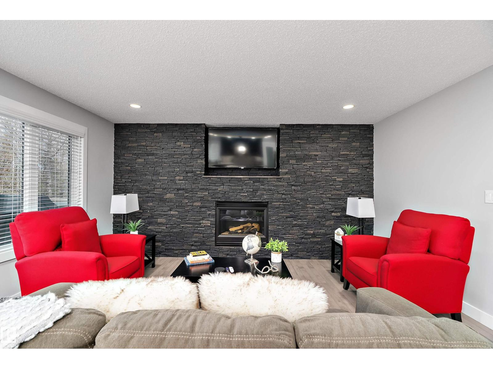 1223 117 ST NW, Edmonton