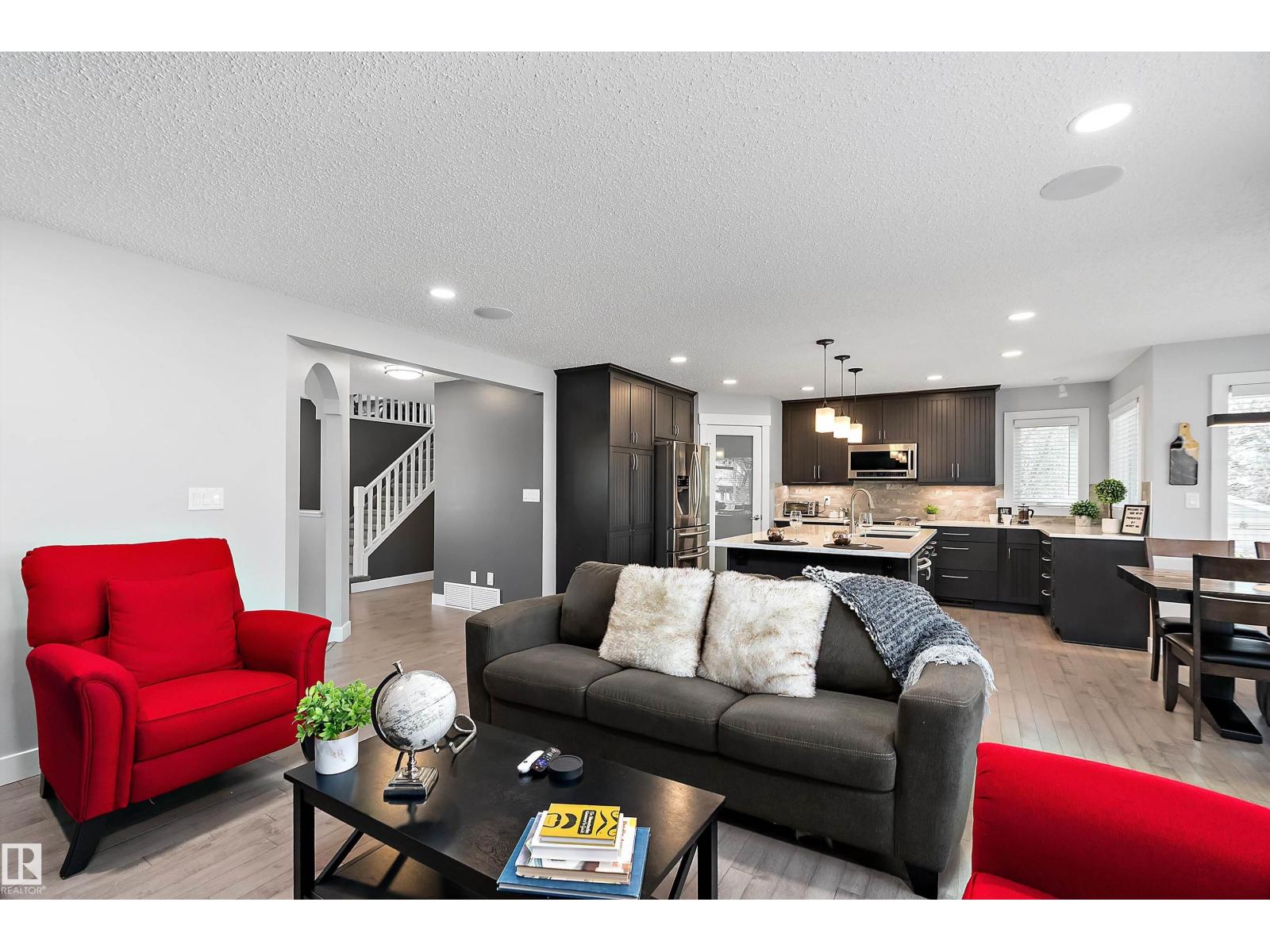 1223 117 ST NW, Edmonton