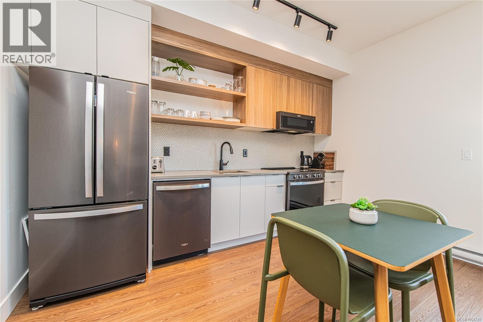 #506 515 Chatham St - 10