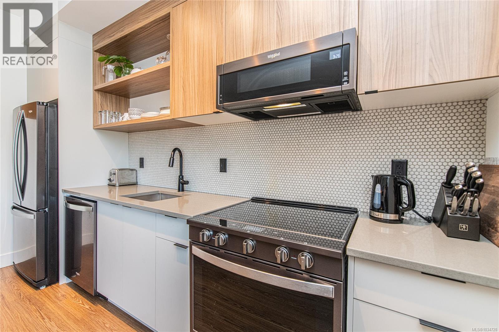 #506 515 Chatham St - 11