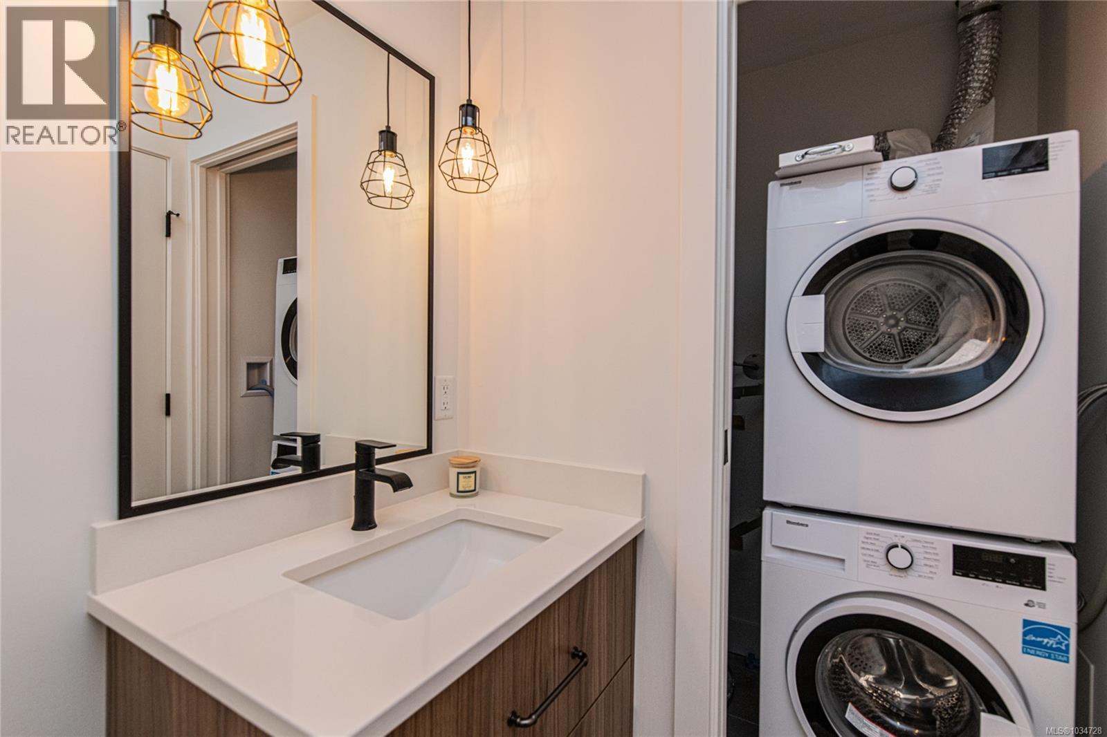#506 515 Chatham St - 15