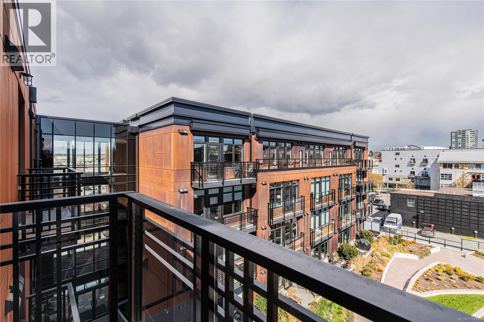 #506 515 Chatham St - 17