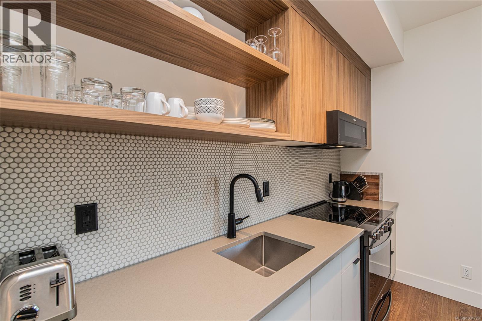 506 515 Chatham Street, Victoria