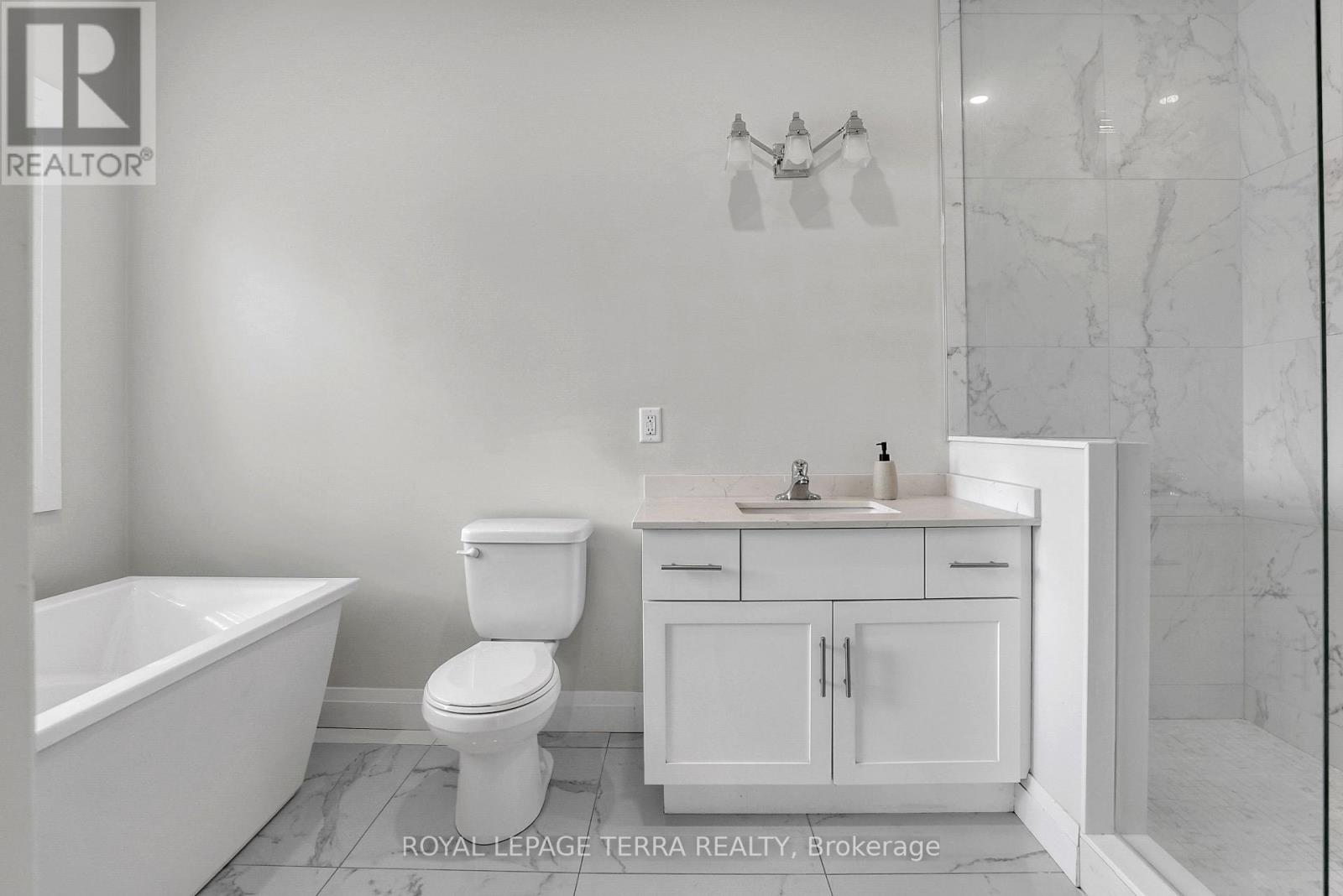 30 BELLEHUMEUR ROAD - 32