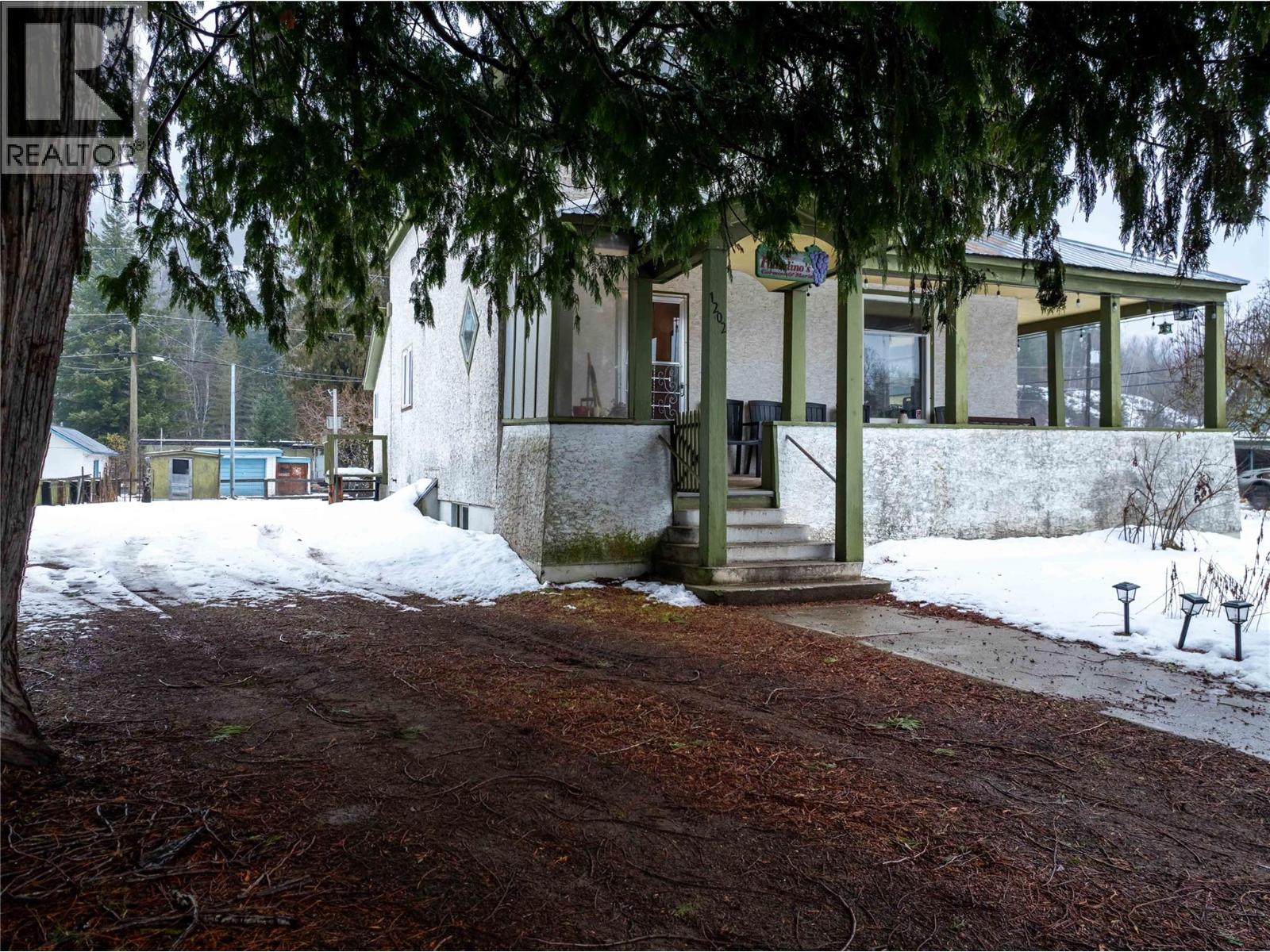 1202 First Street - 20