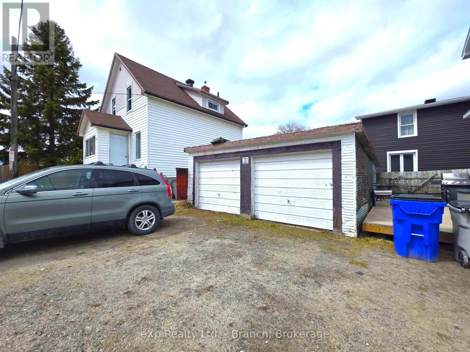 63 MAPLE STREET N - 2