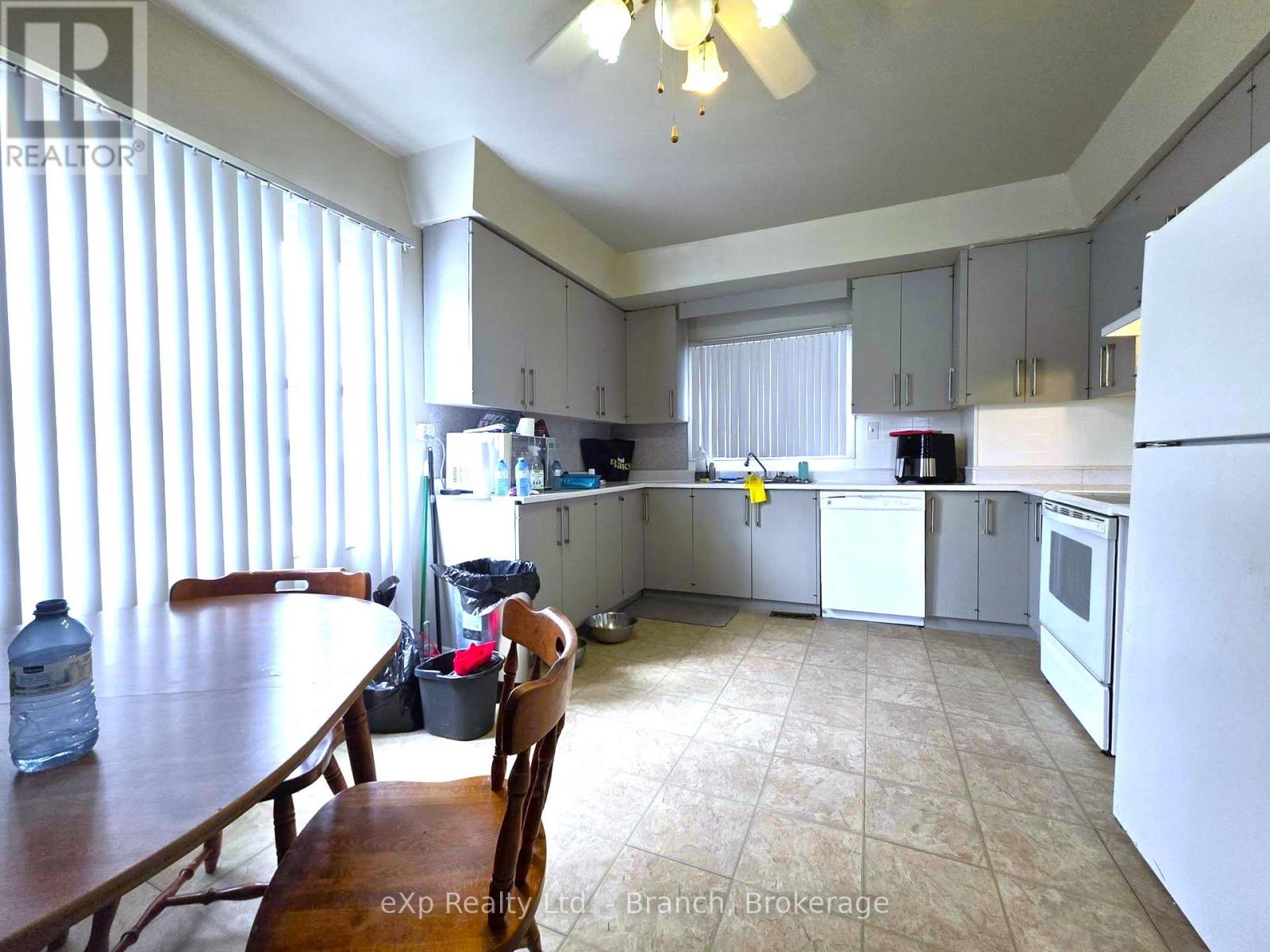 63 MAPLE STREET N - 6