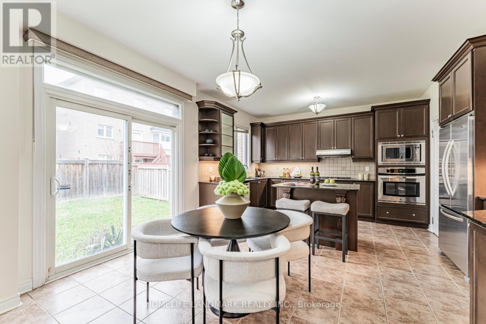 19 DARLET AVENUE - 11
