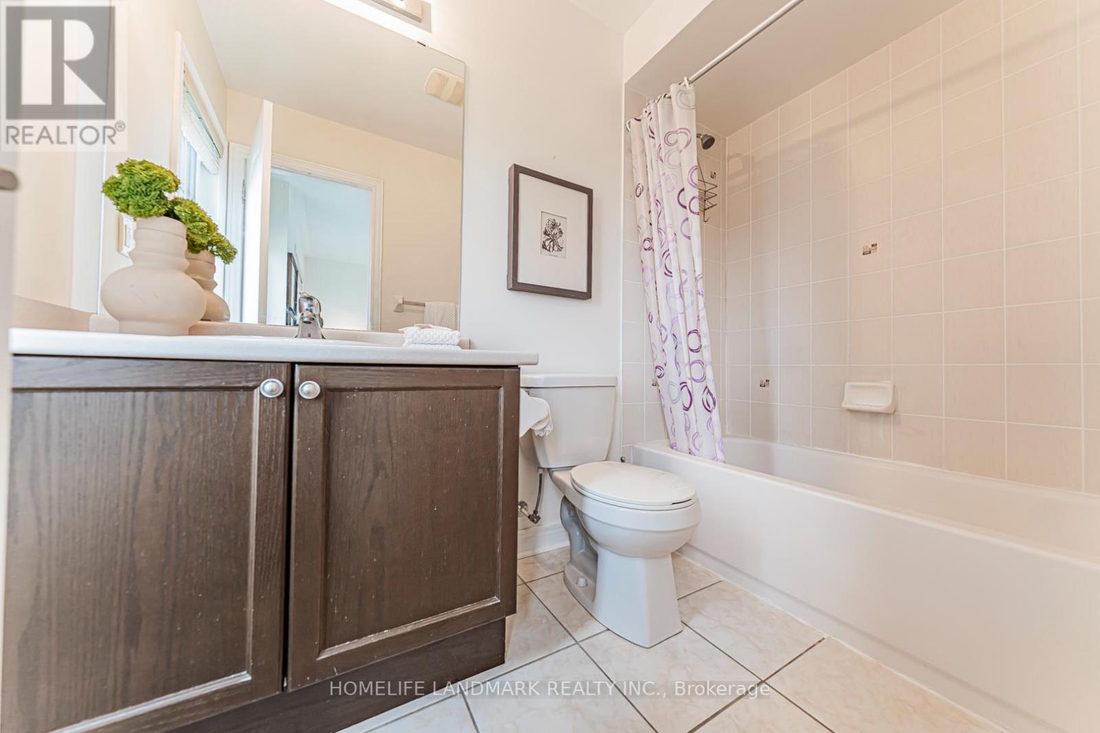 19 DARLET AVENUE - 25