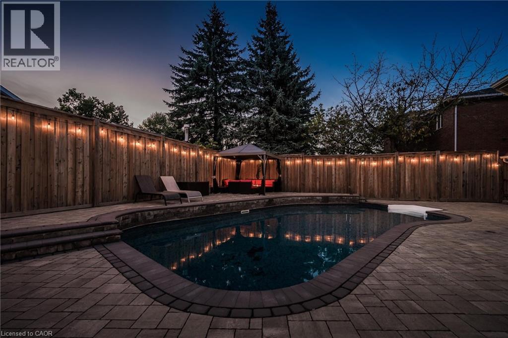 601 SANDRINGHAM Drive, Waterloo, Ontario, N2K3L5 — Photo 18