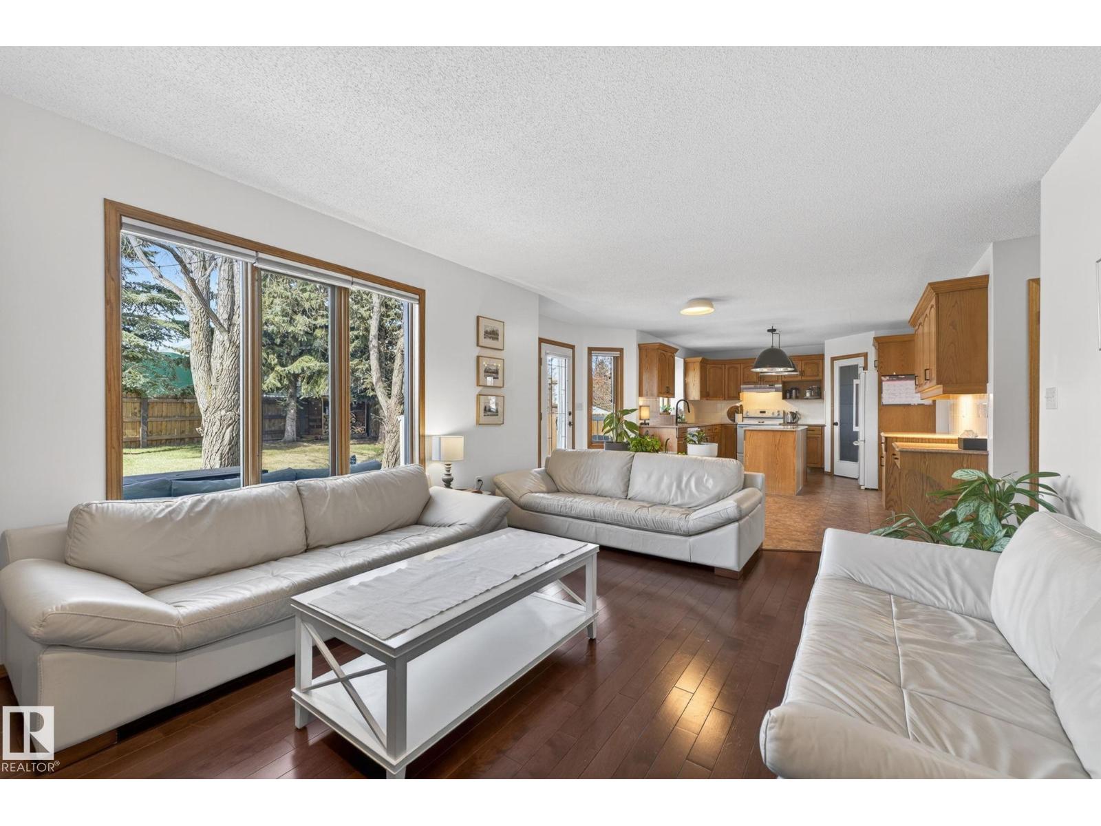 22 WESTPARK RD, Fort Saskatchewan