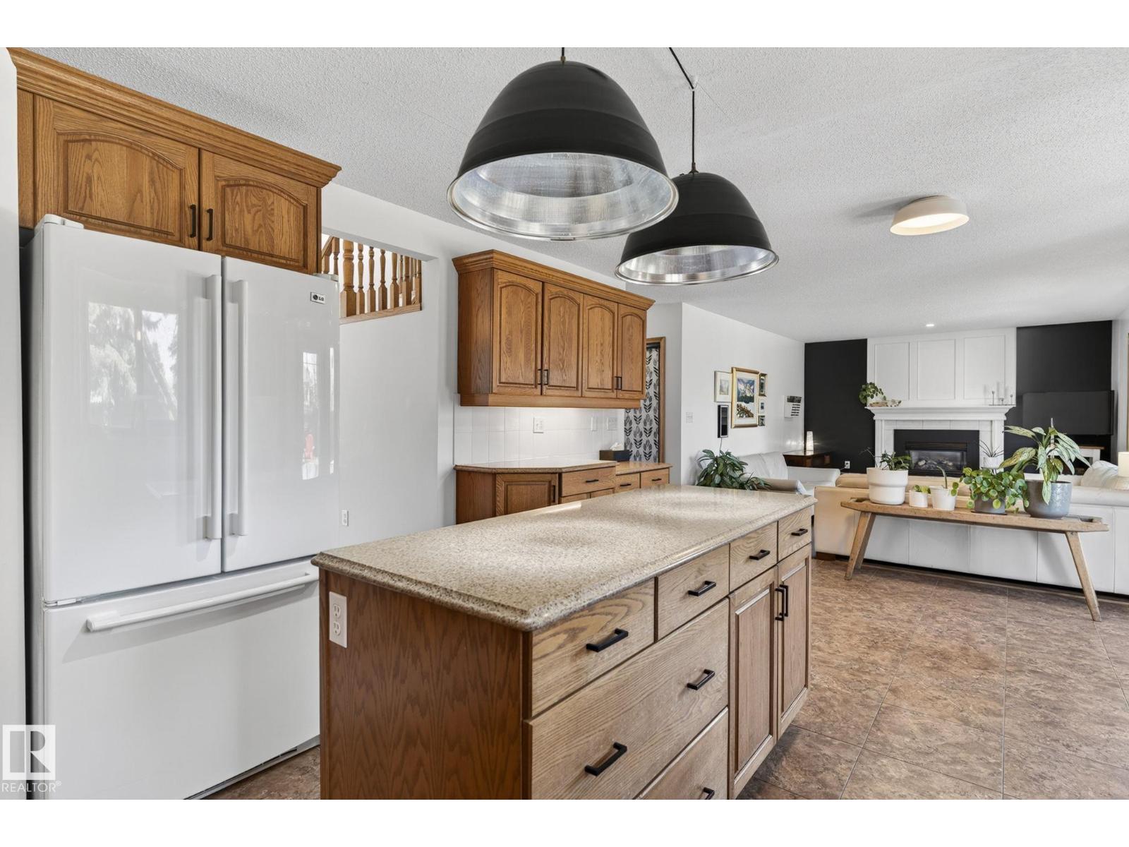 22 WESTPARK RD, Fort Saskatchewan