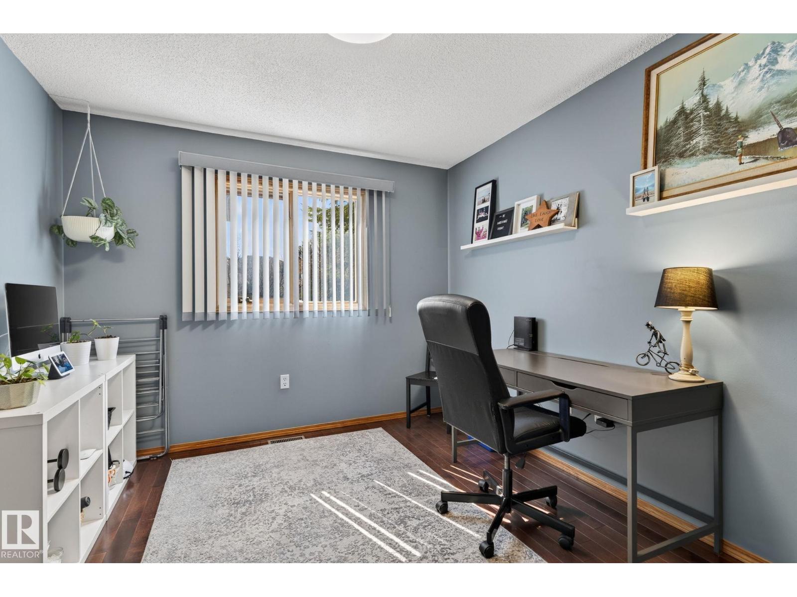 22 WESTPARK RD, Fort Saskatchewan