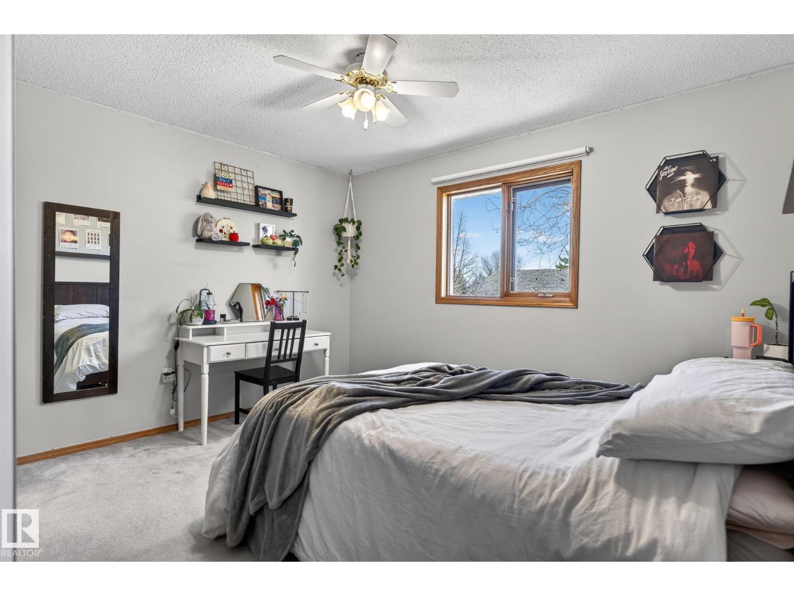 22 WESTPARK RD, Fort Saskatchewan