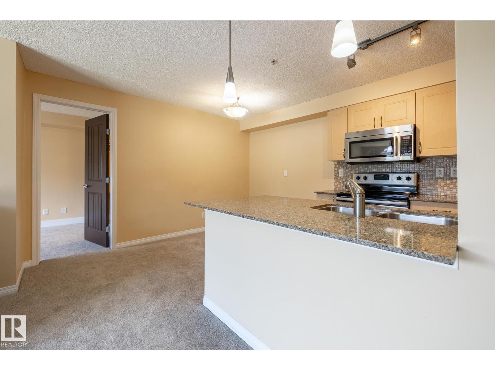 #214 13907 136 ST NW, Edmonton