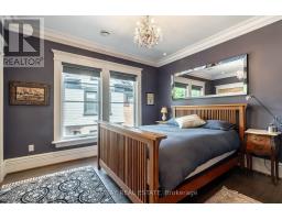 166 High Park Avenue, Toronto, ON M6P2S4 Photo 20