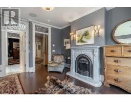 166 High Park Avenue, Toronto, ON M6P2S4 Photo 26