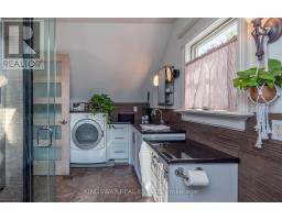 166 High Park Avenue, Toronto, ON M6P2S4 Photo 35