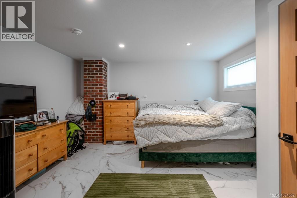 981 Pratt Rd - 31