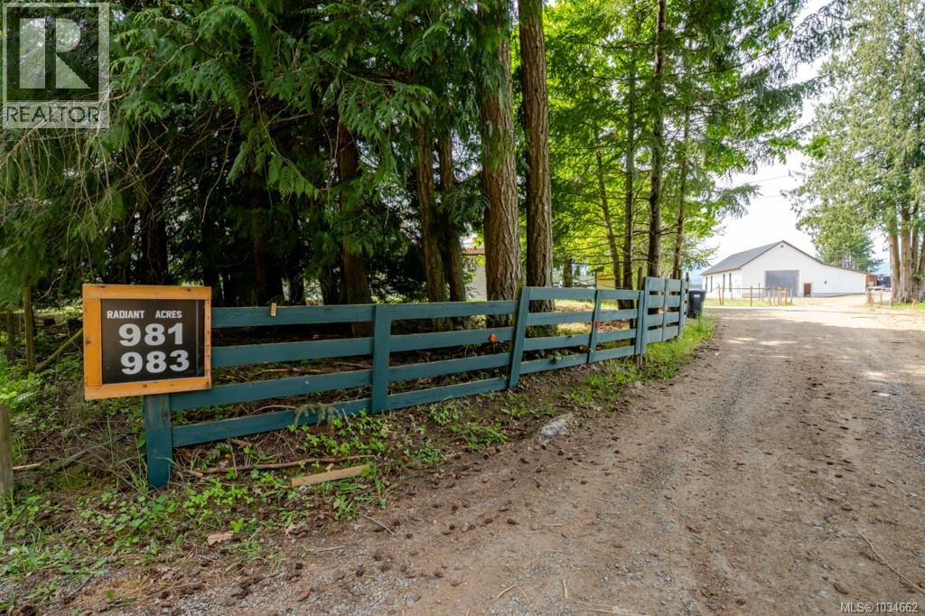 981 Pratt Rd - Image 2