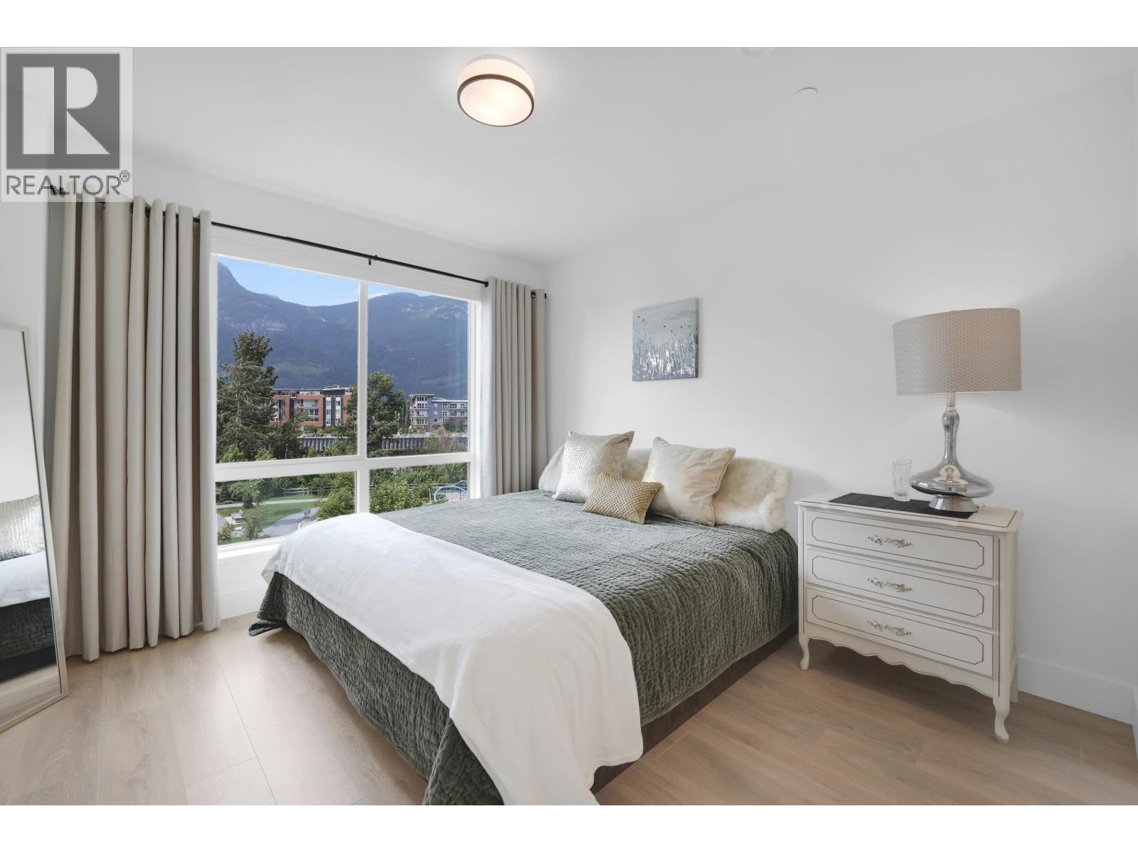 38043 HELM WAY, Squamish